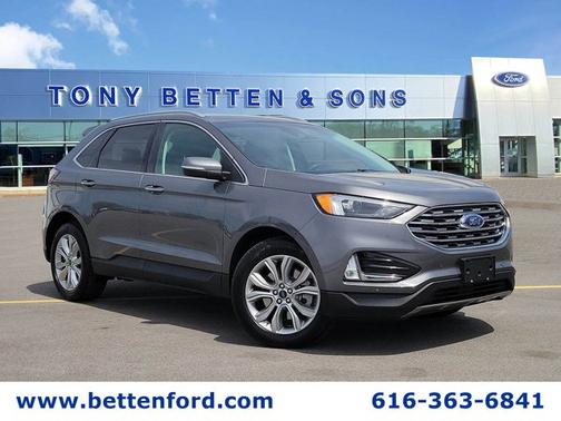 CARBONIZED GRAY 2022 Ford Edge TITANIUM