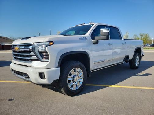 Pearl 2024 Chevrolet Silverado 2500 HIGH COUNTRY