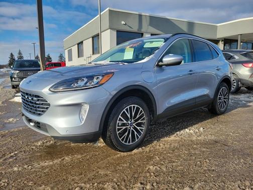 2022 Ford Escape TITANIUM