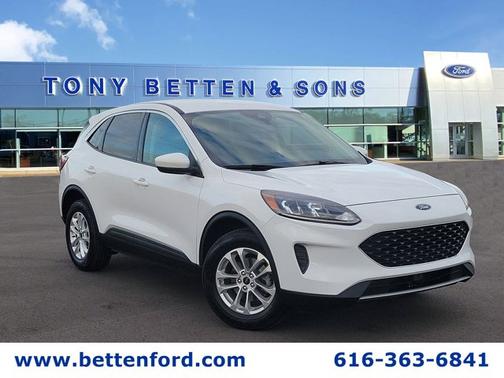 2020 Ford Escape SE