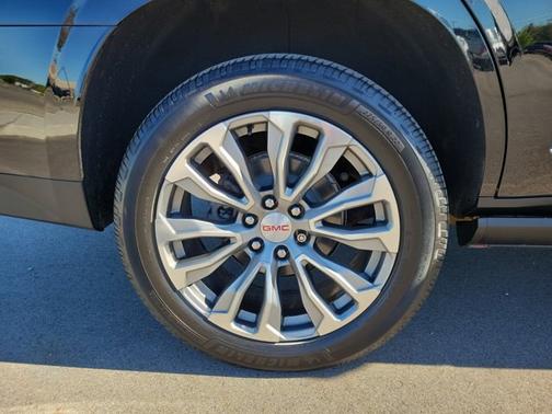 Onyx Black 2021 GMC Yukon DENALI