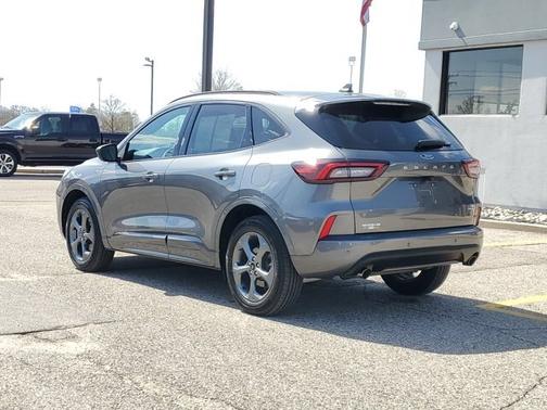 CARBONIZED GRAY METALLIC 2023 Ford Escape ST-LINE