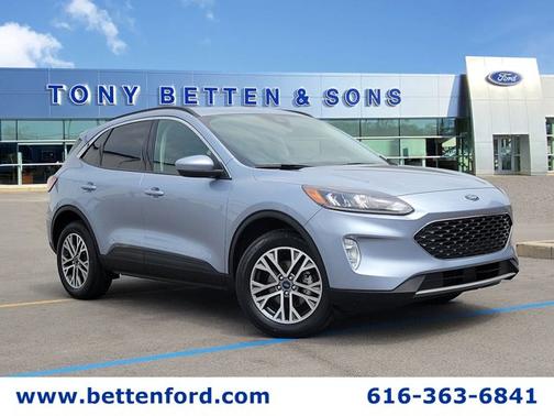 ICED BLUE SILVER METALLIC 2022 Ford Escape SEL