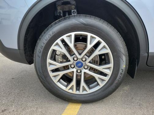 ICED BLUE SILVER METALLIC 2022 Ford Escape SEL