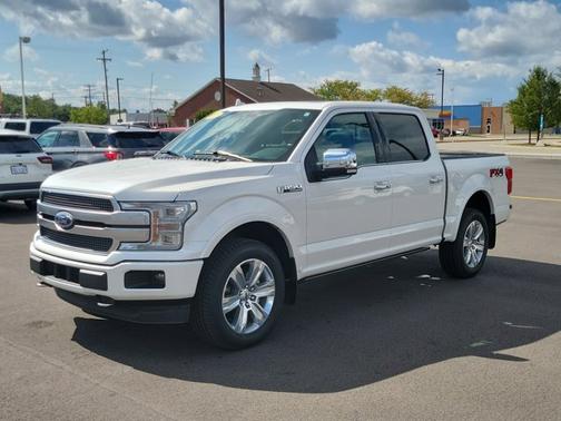 2018 Ford F-150 PLATINUM/ 3.5L/ MAX TOW/ MOON/ FX4/ NAV/ 20S/