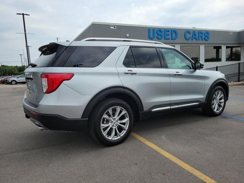 ICONIC SILVER METALLIC 2024 Ford Explorer LIMITED