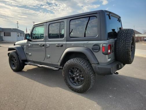 Sting Gray Clearcoat 2022 Jeep Wrangler Unlimited SPORT