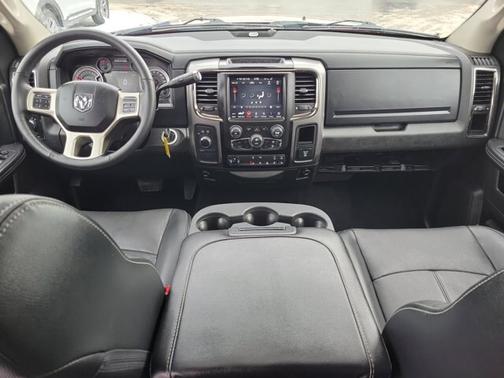 Delmonico Red Pearlcoat 2018 RAM 3500 LARAMIE