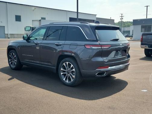 2022 Jeep Grand Cherokee OVERLAND