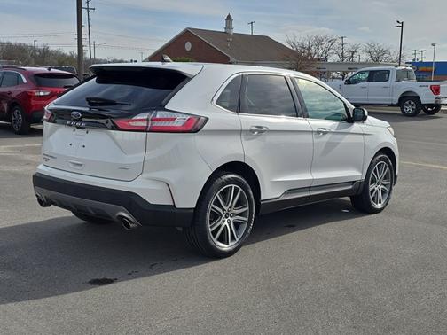 STAR WHITE 2023 Ford Edge TITANIUM