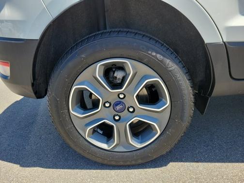 DIAMOND WHITE 2018 Ford EcoSport S
