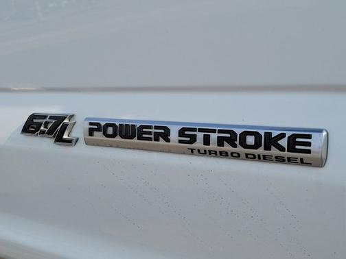 STAR WHITE 2022 Ford F-250 SUPER DUTY