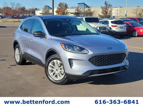 2022 Ford Escape SE