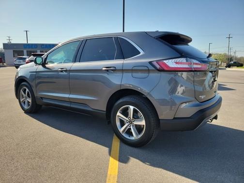 CARBONIZED GRAY 2024 Ford Edge SEL/ MOON/ TOW PKG/ COLD WEATHER PKG/ POWER LIFTGA