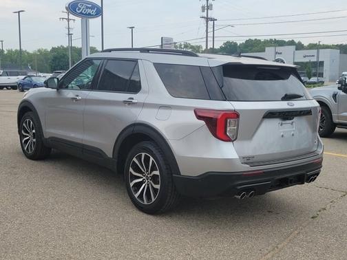 2021 Ford Explorer ST