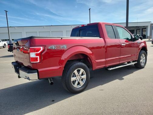 RUBY RED METALLIC TINTED CC 2019 Ford F-150 XLT