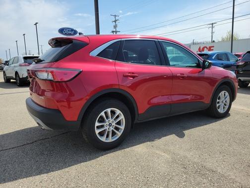 RAPID RED MET TINTED CC 2022 Ford Escape SE