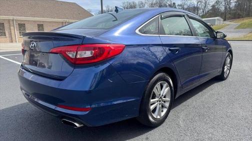 2017 Hyundai SONATA SE