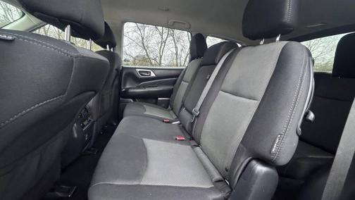 2018 Nissan Pathfinder S