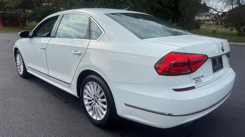 2016 Volkswagen Passat 1.8T SE