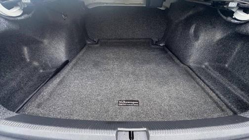 2016 Volkswagen Passat 1.8T SE