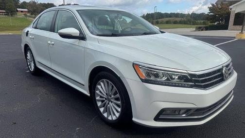 2016 Volkswagen Passat 1.8T SE