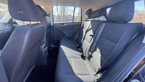 2015 Volkswagen Tiguan Auto S