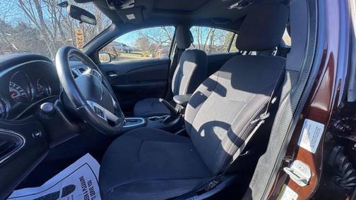 2013 Chrysler 200 Touring