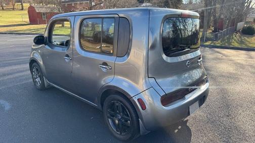 Gun Metallic Pearl Metallic 2012 Nissan Cube 1.8 SL