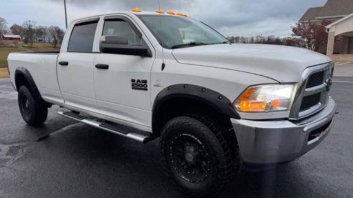 2017 RAM 2500 Tradesman Crew Cab 4x4 8' Box