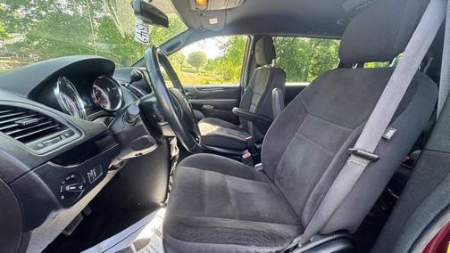 Octane Red Pearlcoat 2018 Dodge Grand Caravan SE