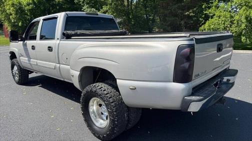 2004 Chevrolet Silverado 3500 LT Crew Cab
