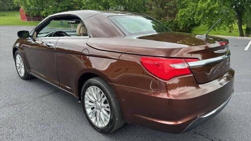 2012 Chrysler 200 Limited