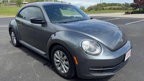 Platinum Gray Metallic 2014 Volkswagen Beetle 2.5L