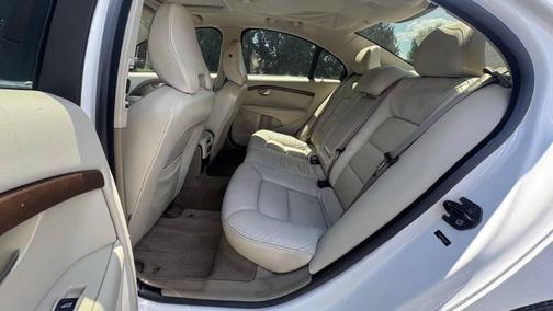 Ice White 2008 Volvo S80 3.2