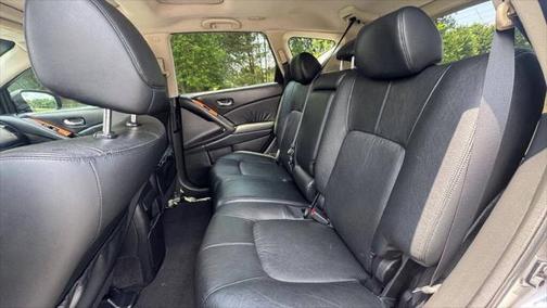 2010 Nissan Murano LE
