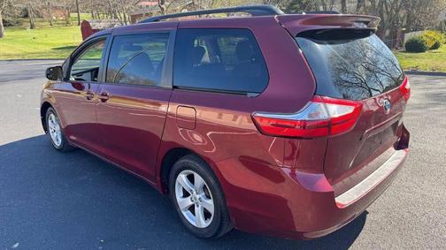 2015 Toyota Sienna LE