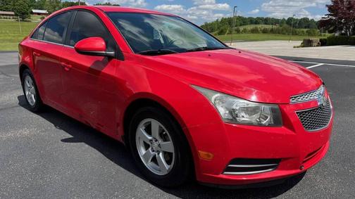 RED 2014 Chevrolet Cruze 1LT