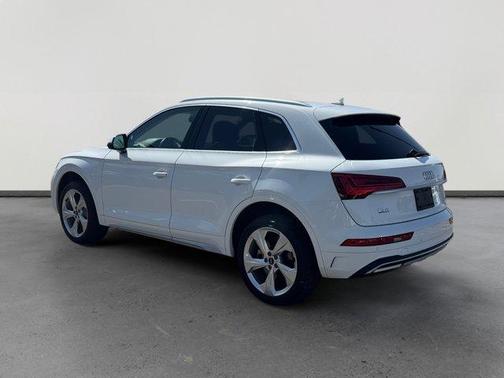 2021 Audi Q5 40 Premium Plus