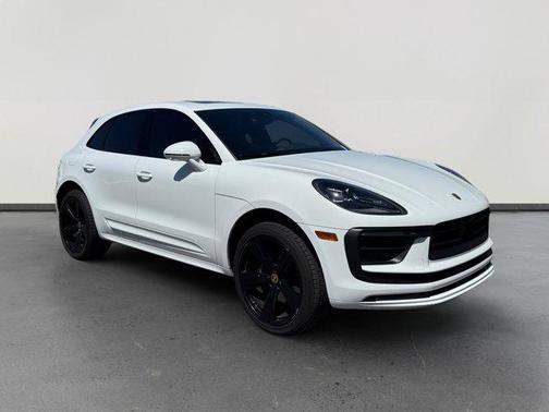 White 2024 Porsche Macan Base