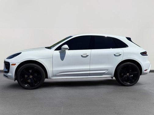 White 2024 Porsche Macan Base