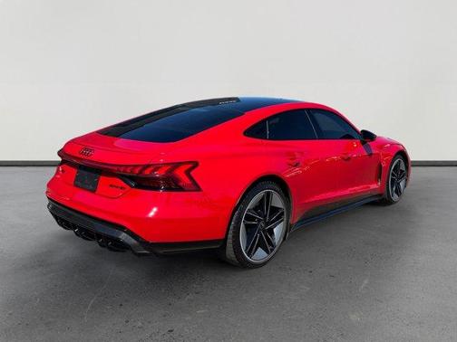 2022 Audi RS e-tron GT Base