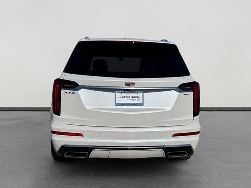 2023 Cadillac XT6 Premium Luxury FWD