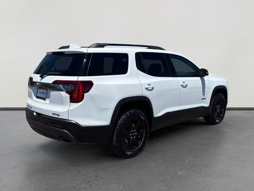 Summit White 2023 GMC Acadia AT4
