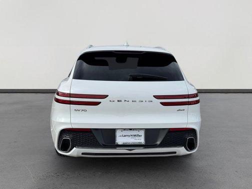 2023 Genesis GV70 2.5T