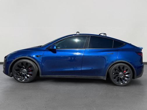 Blue 2022 Tesla Model Y Performance