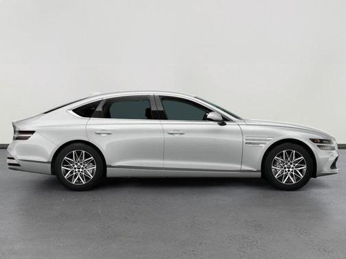 2025 Genesis G80 2.5T