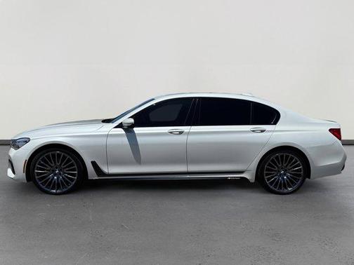 2018 BMW 740 i