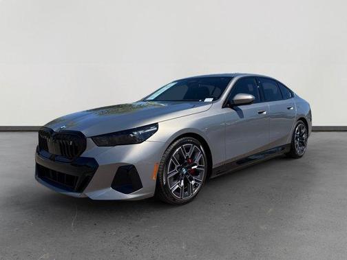 Gray Metallic 2025 BMW i5 eDrive40