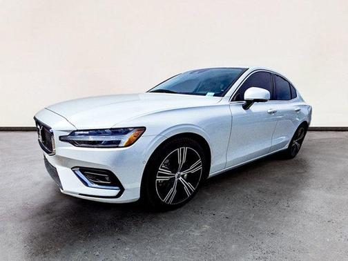 2021 Volvo S60 INSCRIPTION